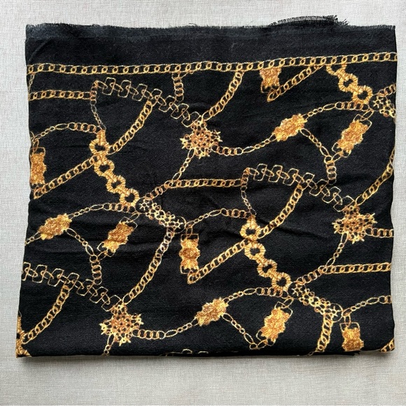 NWT Zara Women's Black/Brown/Yellow Chain Print Acrylic Rectangle Scarf - Picture 4 of 7